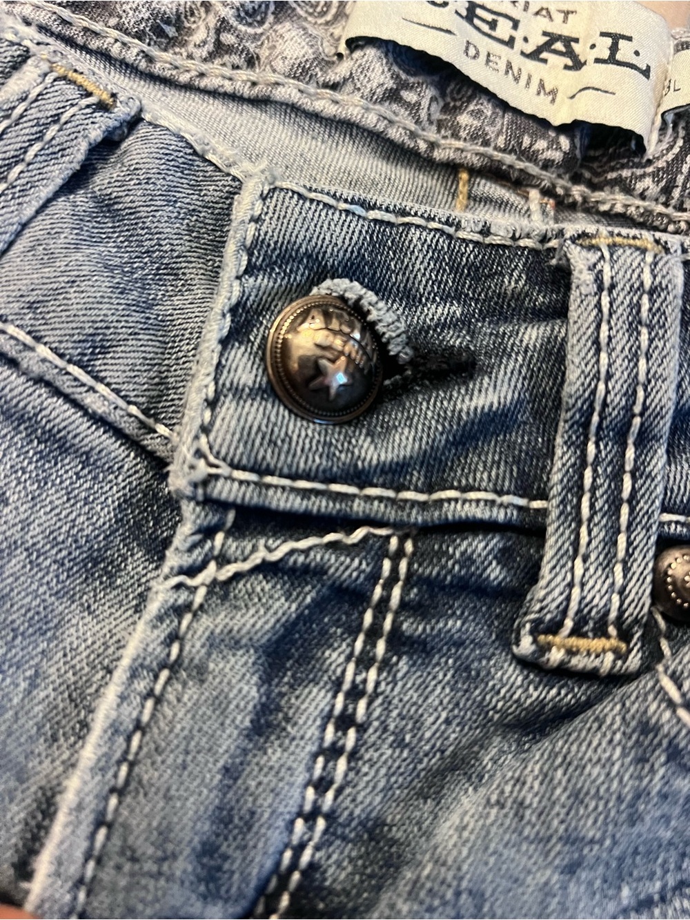 Size 28 long- Ariat Women's R.E.A.L. Mid Rise Whipstitch Boot Cut Jeans - Picture 5 of 6